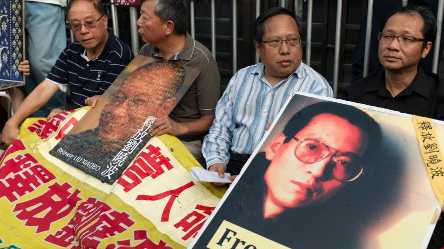 Empeora el nobel de la paz chino, Liu Xiaobo, mientras Pekín se enroca