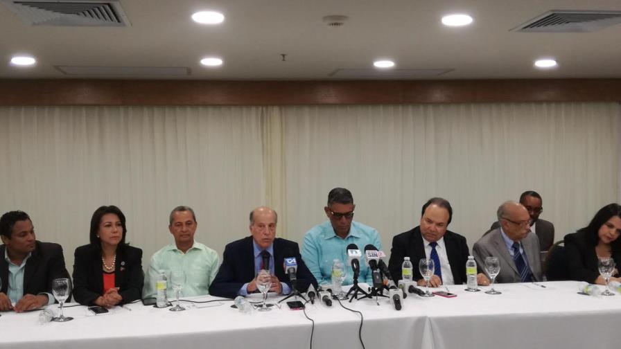 Opositores advierten que la reelección de los jueces del TSE es un “salto al vacío”