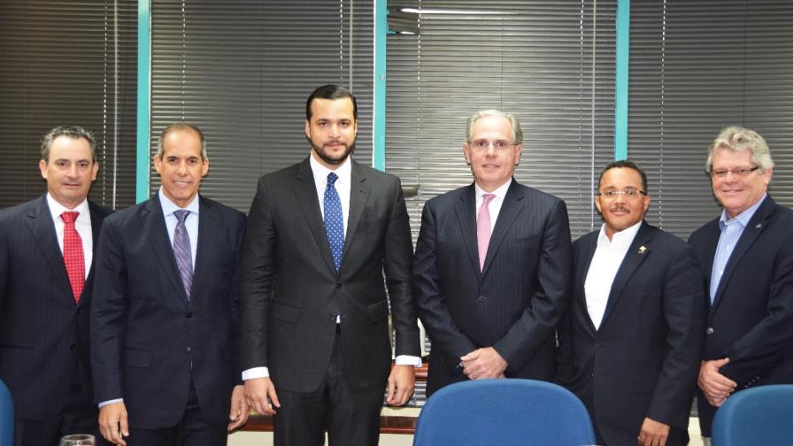 Entidades tratan temas de la competitividad en el país