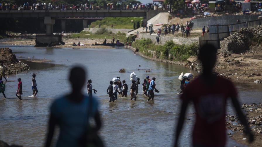 Experto advierte el tema migratorio busca crear un clima negativo en el país