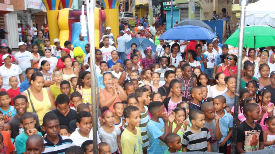 Cabildo de Santo Domingo Oeste celebra “Un Día con el Barrio”