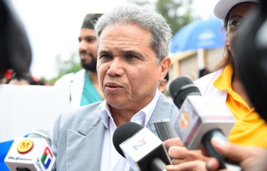 Colegio Médico le dice a Ministra de Salud Pública que médicos no son vagos