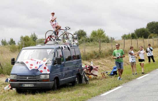 El costarricense Amador toma la salida pese a haber anunciado que abandonaba 