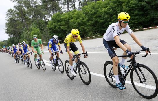 Marcel Kittel insiste en Pau, logra la “manita” y Contador se vuelve a caer