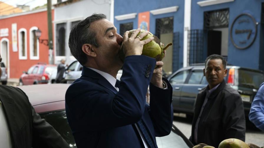 Luis Abinader afirma que luchará para que no vuelva una dictadura en el país