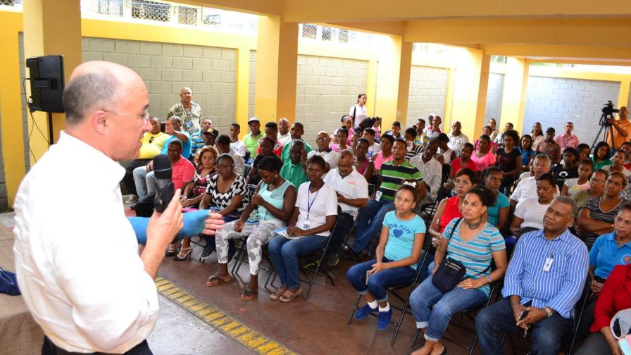 Domínguez Brito asegura recuperación del Ozama avanza