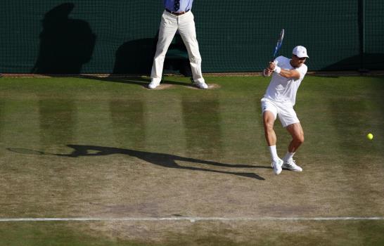 Novak Djokovic para cirugía después de caer en Wimbledon