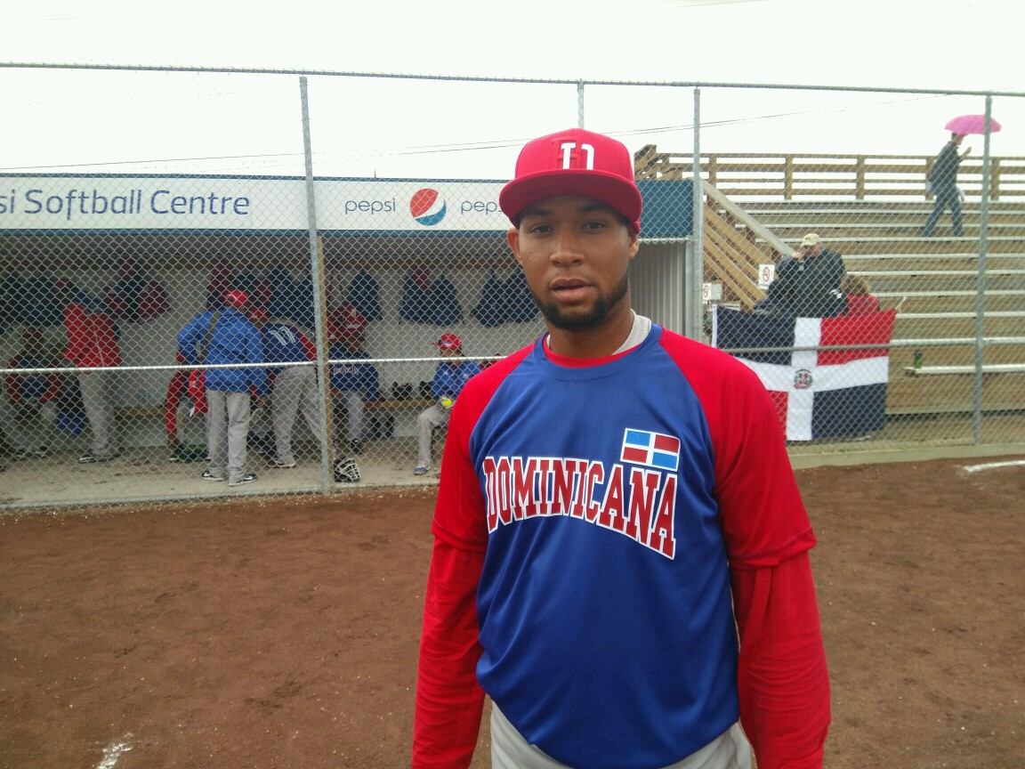 El novato Luiyi Mena figura entre los mejores lanzadores del torneo con efectividad de 2.56 y 1-0 en victorias y derrotas.