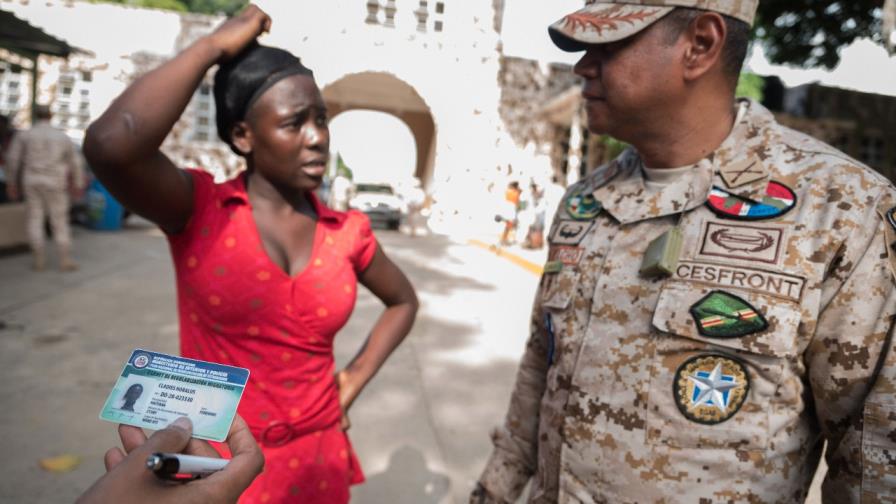 Trafican desde Haití con carnet de regularizados