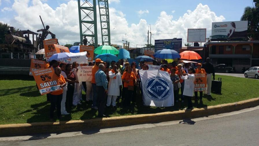 Enfermeras realizan manifestación por el 5% del presupuesto para la salud Enfermeras realizan manifestación por el 5% del presupuesto para la salud