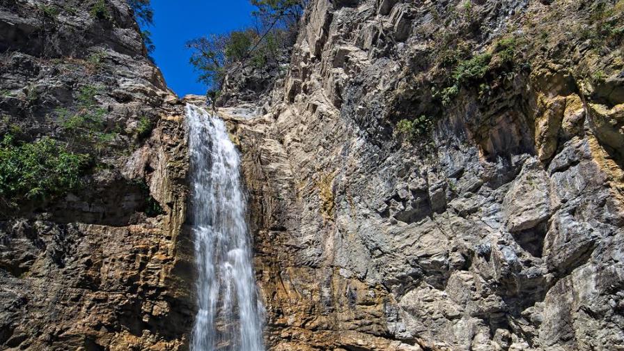 Salto Grande, baluarte del turismo ecológico en Azua Salto Grande, baluarte del turismo ecológico en Azua