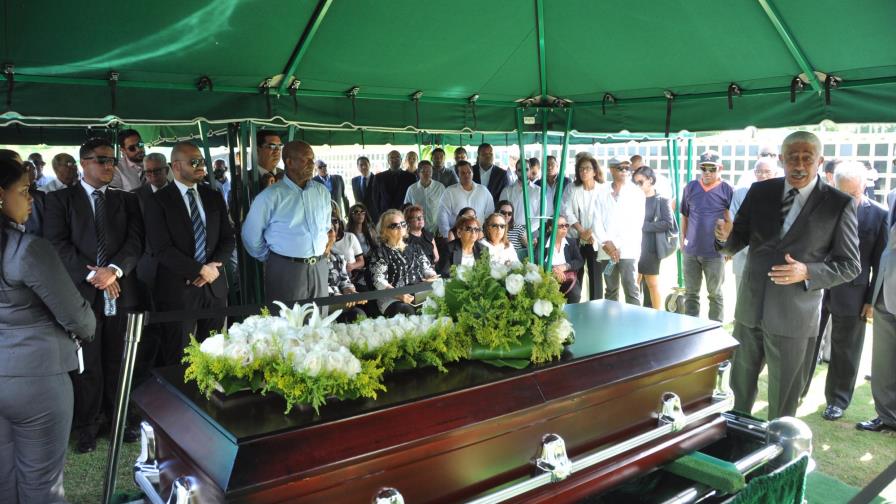 Sepultan a Fulgencio Espinal; dirigencia PRD le rinde tributo 