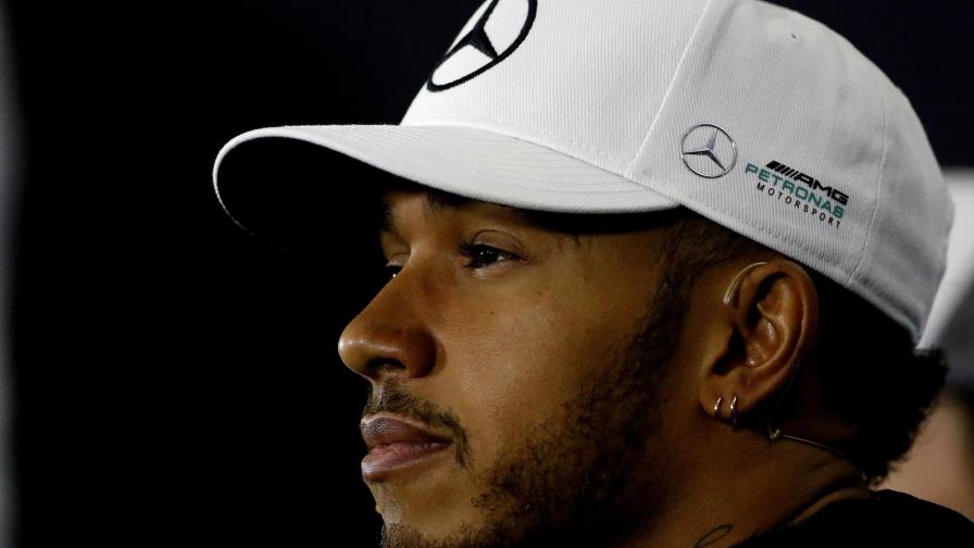 Hamilton se defiende tras desaire a fanáticos