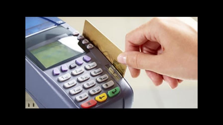 Apresan cuatro personas con 60 tarjetas clonadas en Bávaro