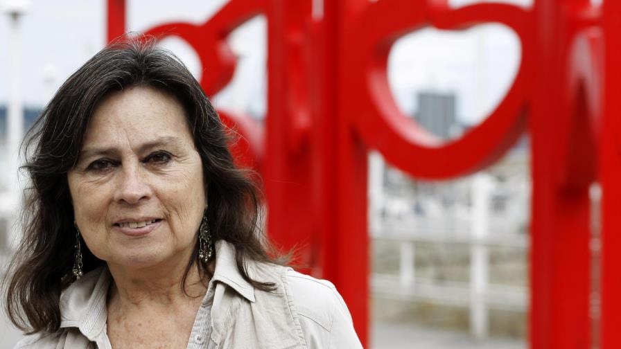 Laura Restrepo prepara una novela con “muchos crímenes” Laura Restrepo prepara una novela con “muchos crímenes”