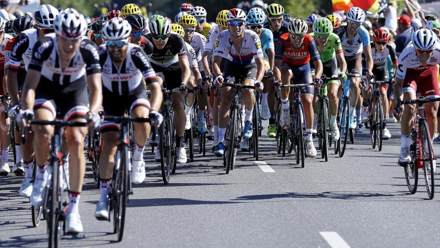 Chris Froome vuelve a la punta; Michael Matthews ganó 14ta etapa