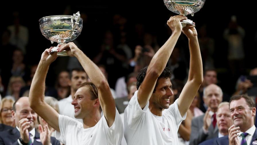Melo y Kubot se consagran campeones de dobles en Wimbledon Melo y Kubot se consagran campeones de dobles en Wimbledon