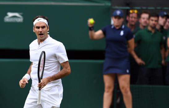 Roger Federer vence a Cilic y triunfa en Wimbledon por octava vez