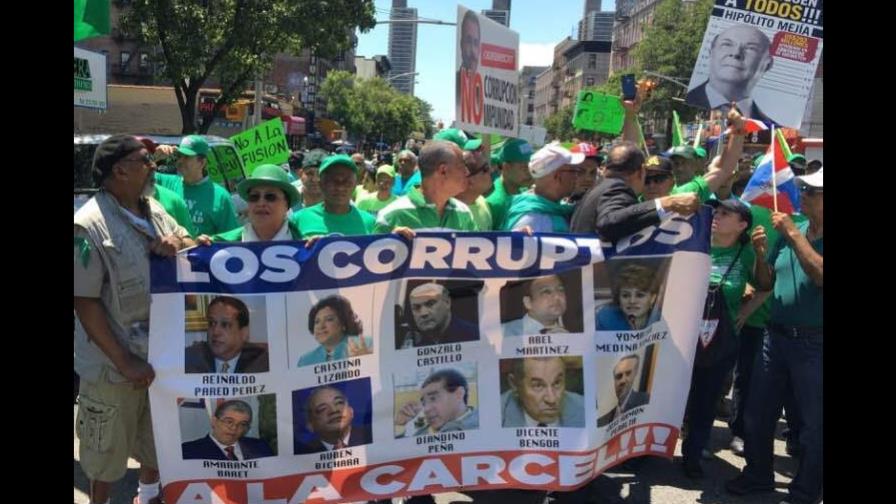 Imagen de Hipólito en Marcha Verde en Nueva York crea conflicto en el PRM