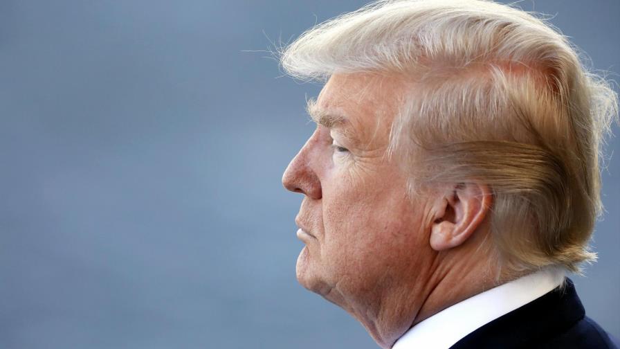 Con la popularidad en declive, Trump vuelve a la ofensiva