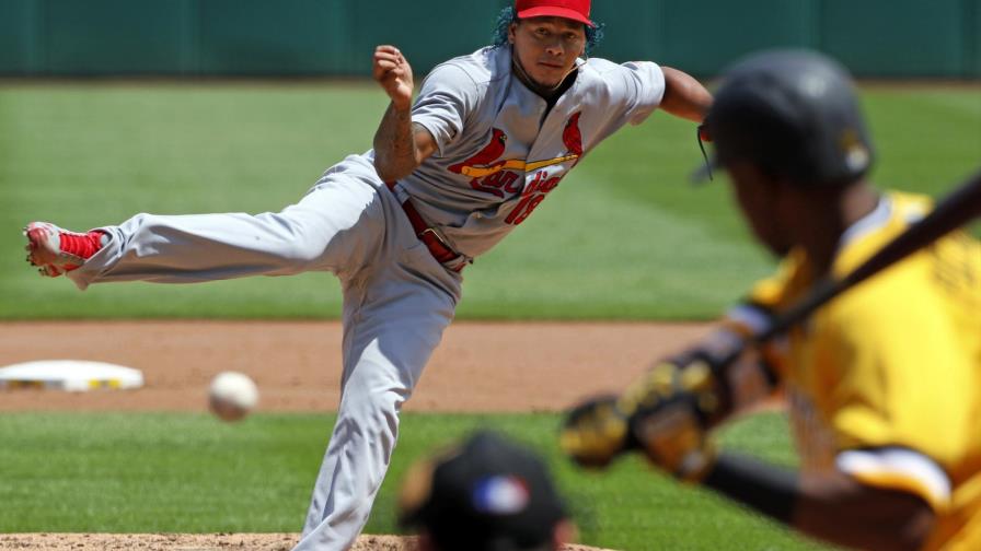 Magneuris Sierra batea de 4-4 y establece marca con los Cardenales