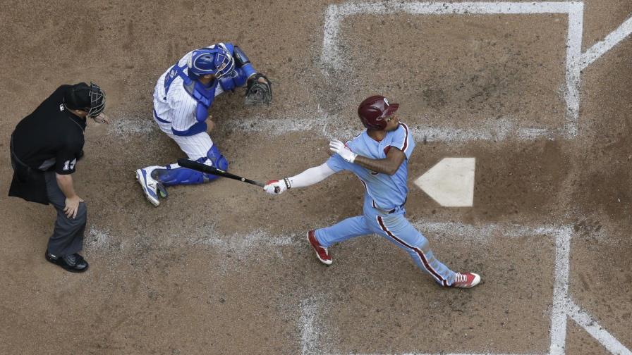 Héctor Neris salvó octavo partido para los Filis