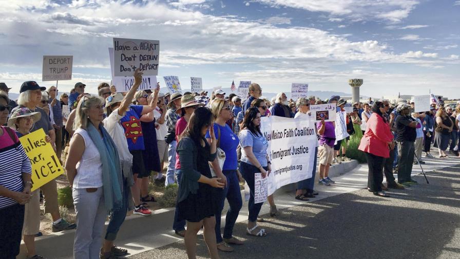 Condados de Texas se benefician de detención de inmigrantes 