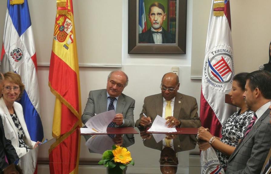 República Dominicana firma acuerdo con Centro de Estudios Políticos Constitucionales de España
