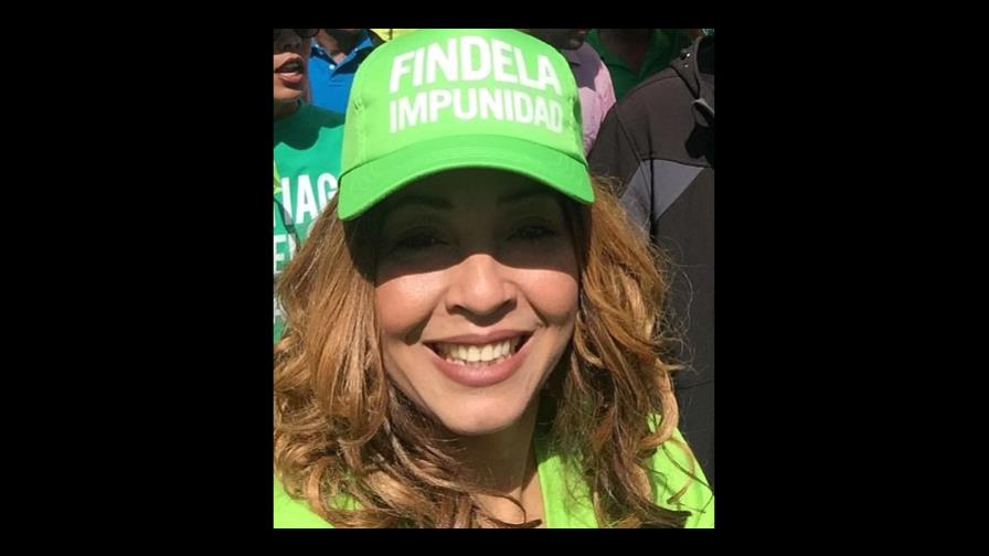 Acusan activista y reformistas de infiltrar pancarta de la discordia en el PRM en  Marcha Verde   