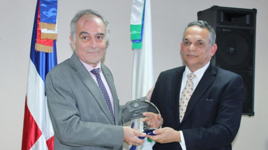 Administración Pública reconoce embajador de la UE en República Dominicana
