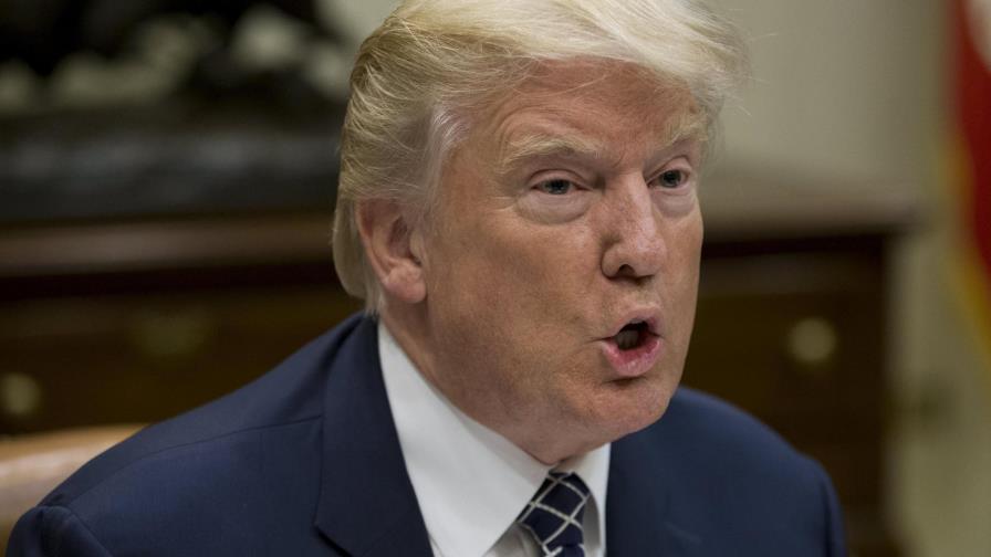 Donald Trump declara tras fracaso en el Congreso: “Dejemos que el Obamacare se desmorone”