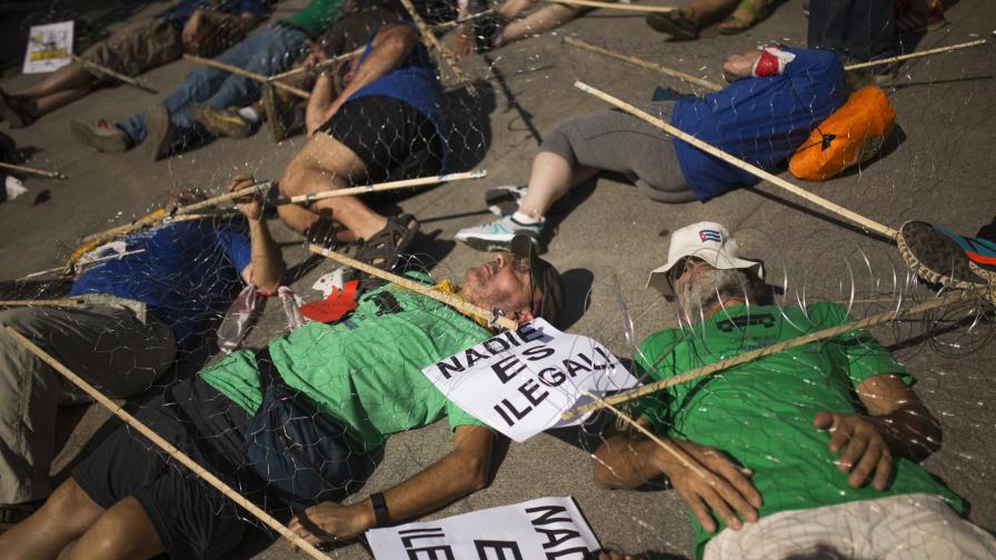 Italia estudia visas de emergencia ante crisis migratoria 