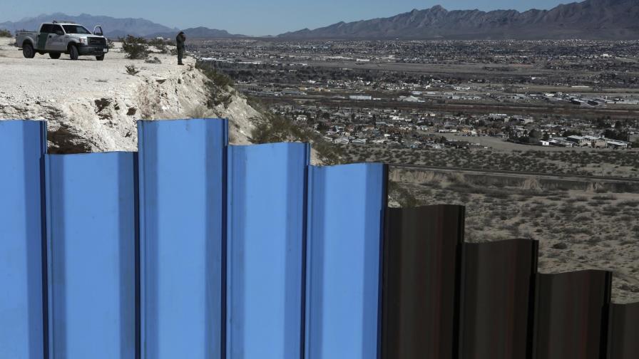 Votarían la próxima semana financiamiento de muro fronterizo
