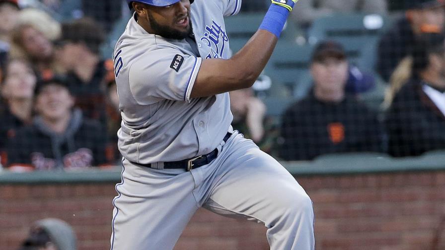 Tigres traspasan a JD Martínez y apalean a Kansas City 