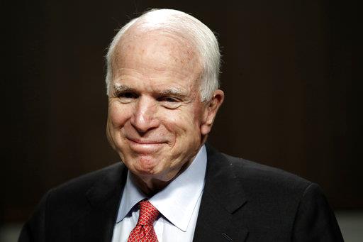 Diagnostican un tumor cerebral al senador John McCain 