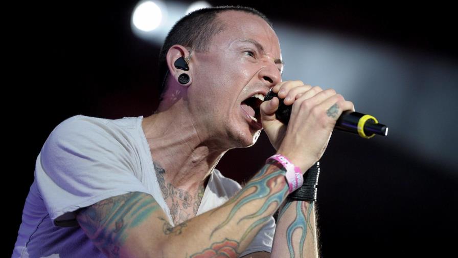 Encuentran ahorcado a Chester Bennington, cantante de Linkin Park 