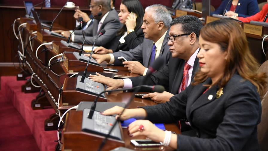 Diputados aprueban la ley que impone cuota a telefónicas para Sistema 9 -1 -1