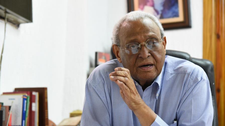 Negro Veras lamenta muerte de empresario platanero que sufrió atraco dentro de su casa