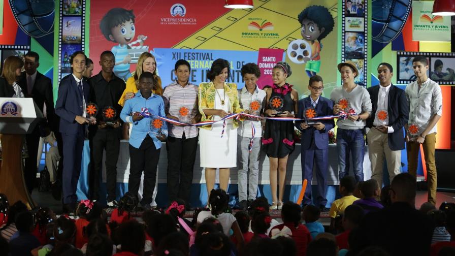 Vicepresidenta inaugura XII Festival Internacional de Cine Infantil 