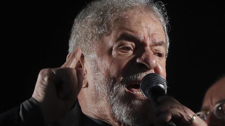 Lula recibe el apoyo de militancia mientras la Justicia avanza en su contra