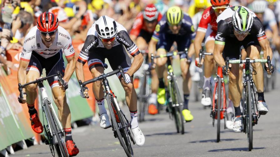 Los favoritos sin cambios en general del Tour, Boasson Hagen gana 19ª etapa