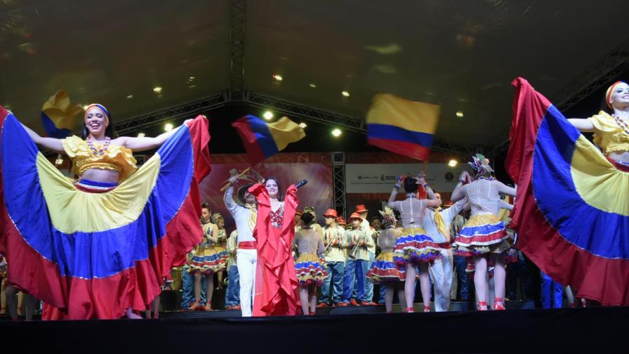 Agrupación colombiana ofrece concierto de verano en Centro León  