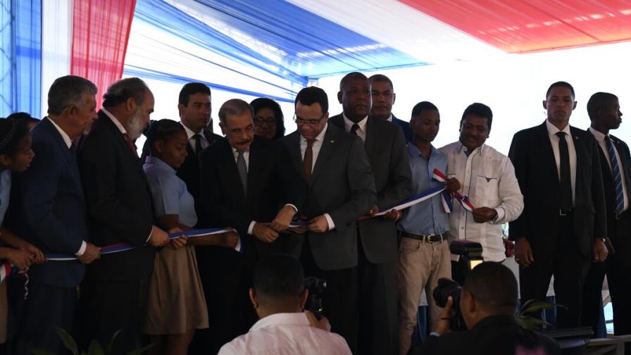 Presidente Medina inaugura centro educativo en Los Alcarrizos 