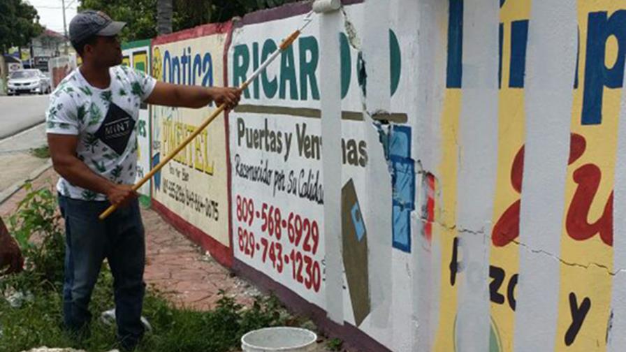 Alcaldía de SDE dice que recupera espacios públicos  