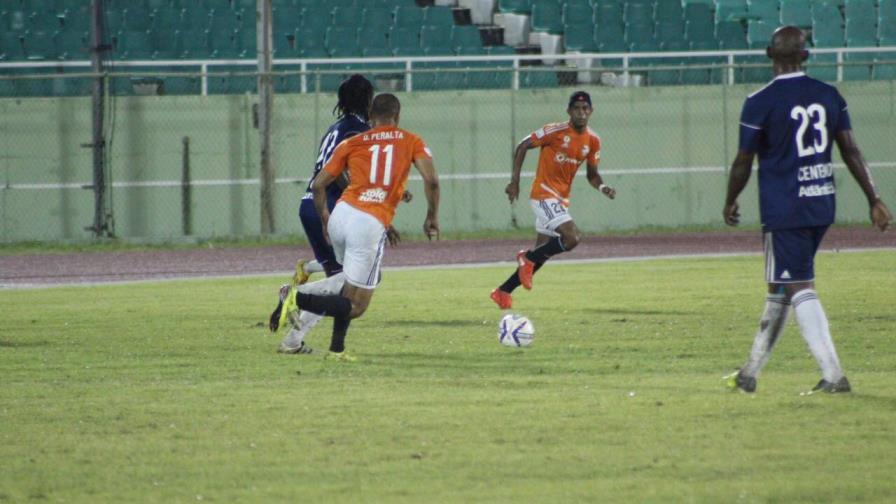 Cibao y Barcelona Atlético igualan a cero en adelanto de la LDF