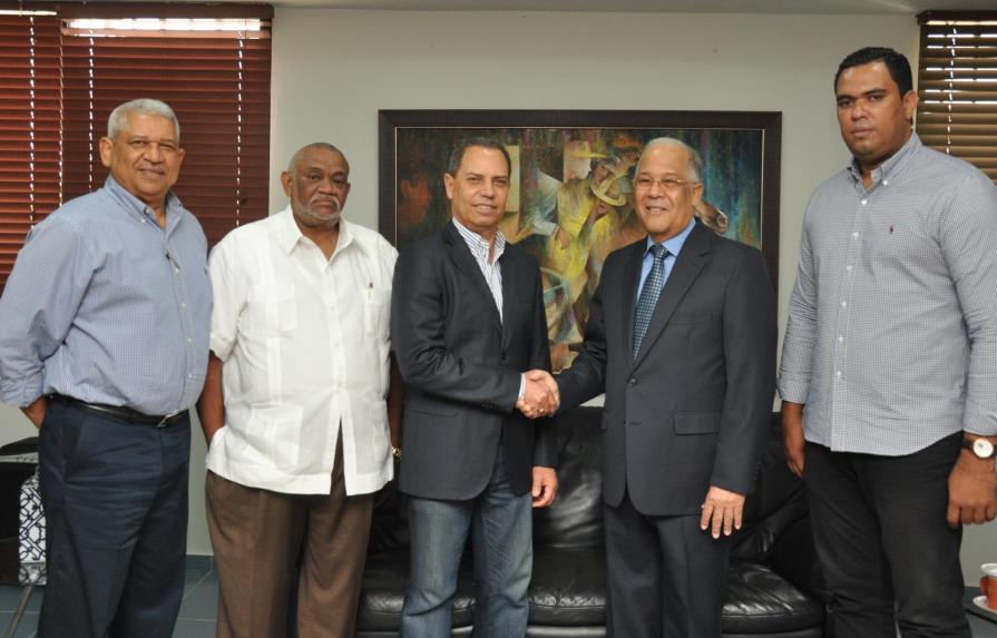 La OMSA transportará equipos y atletas de la Federación Dominicana de Sóftbol