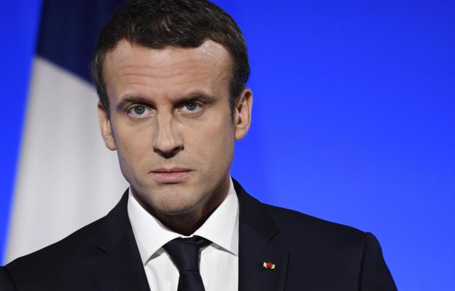 Cae bruscamente la  popularidad del presidente Macron  
