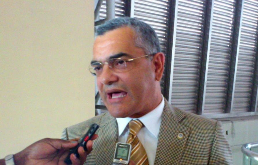 Vicecanciller destaca apoyo de Medina a favor de dominicanos en el exterior