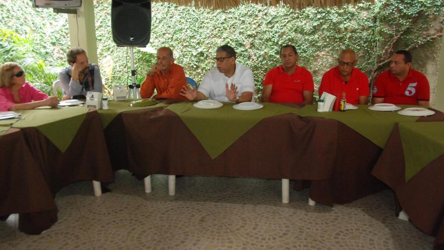 Modesto Guzmán afirma reformistas detendrán “dictadura” de Antún en el PRSC