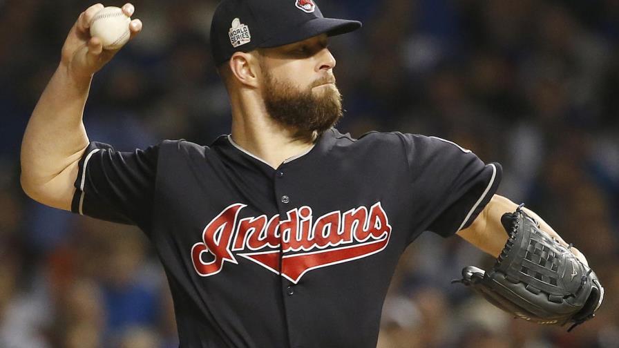 Corey Kluber poncha a 14 y los Indios logran “barrida”